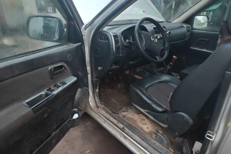 Used Great Wall Wingle 5 2016 2.8T Two-Wheel-Drive Entry-Level GW2.8TC Big Double-Cab GW2.8TC Driver Seat