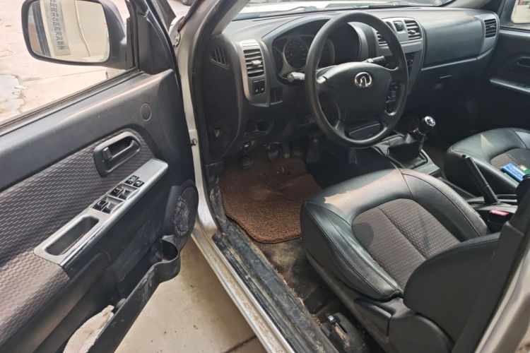 Used Great Wall Wingle 5 2016 2.8T Two-Wheel-Drive Entry-Level GW2.8TC Big Double-Cab GW2.8TC Driver Seat