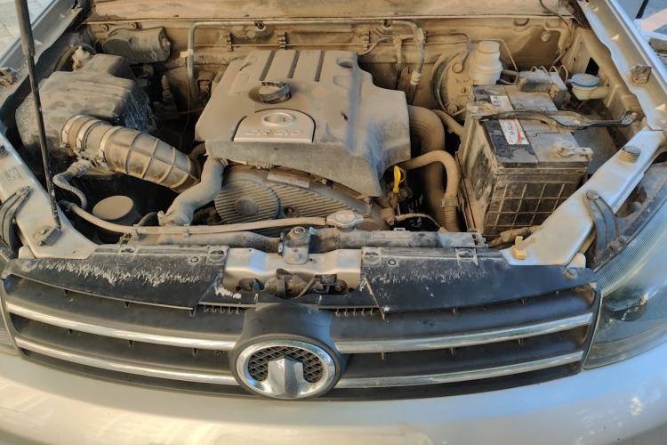 Used Great Wall Wingle 5 2016 2.0T Mine Edition Two-Wheel Drive Progressive Version Big Double Cab – 4D20B Engine Bay