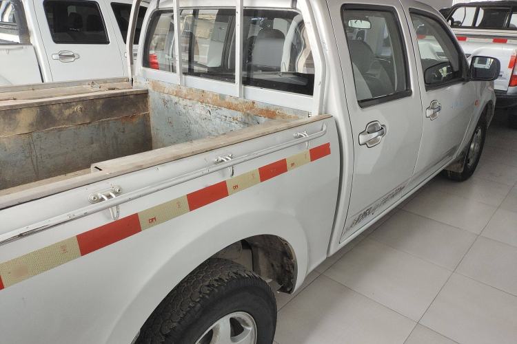 Used Great Wall Wingle 5 2016 2.8T Two-Wheel-Drive Entry-Level GW2.8TC Big Double-Cab GW2.8TC Exterior 3