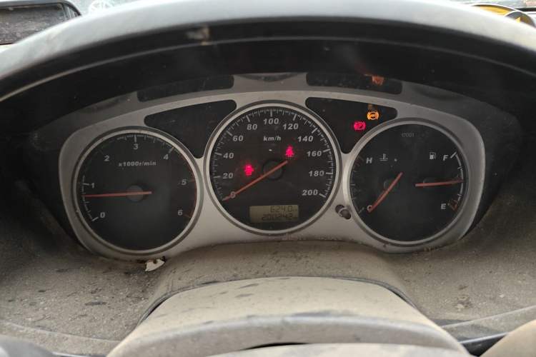 Used Great Wall Wingle 5 2016 2.8T Two-Wheel-Drive Entry-Level GW2.8TC Big Double-Cab GW2.8TC Instrument Cluster