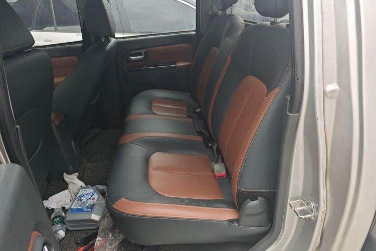 Used Great Wall Wingle 5 2016 2.0T Mine Edition Two-Wheel-Drive Progressive Version Short Double Cab 4D20B Left Rear Seat