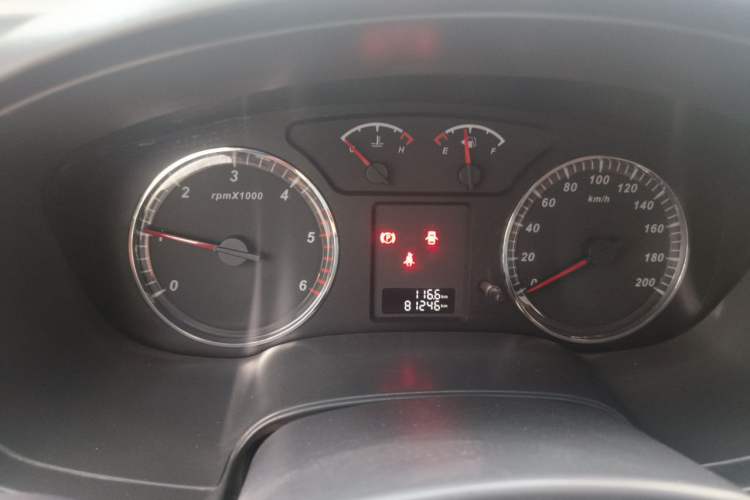 Used Great Wall Wingle 5 2016 2.8T Two-Wheel-Drive Entry-Level GW2.8TC Big Double-Cab GW2.8TC Instrument Cluster