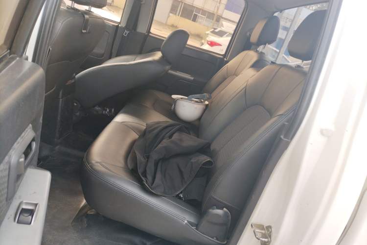 Used Great Wall Wingle 5 2016 2.2L Wealth Edition Two-Wheel Drive Progressive Version Big Double Cab – 491QE Left Rear Seat