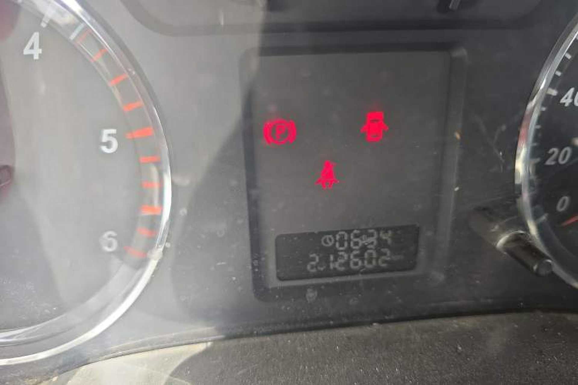 Used Great Wall Wingle 5 2016 2.0T Mine Edition Two-Wheel Drive Progressive Version Big Double Cab – 4D20B Odometer Close Up