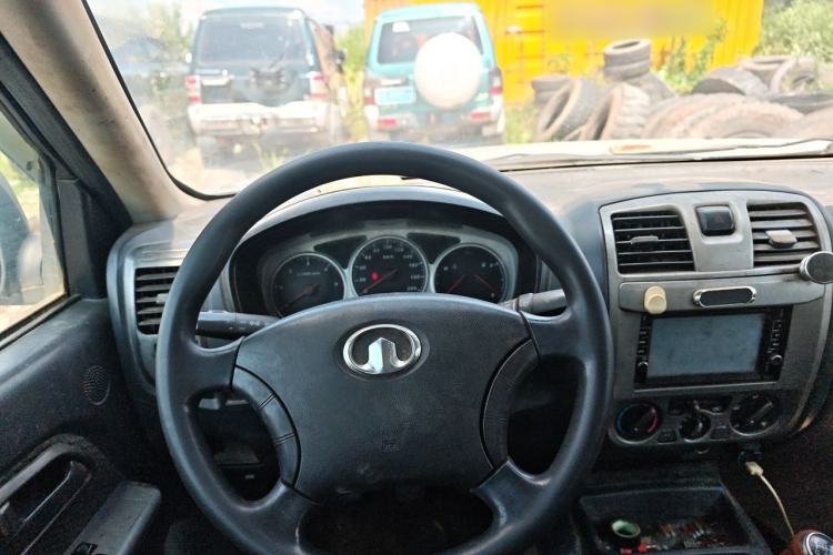 Used Great Wall Wingle 5 2016 2.8T Two-Wheel-Drive Entry-Level GW2.8TC Big Double-Cab GW2.8TC Steering Wheel