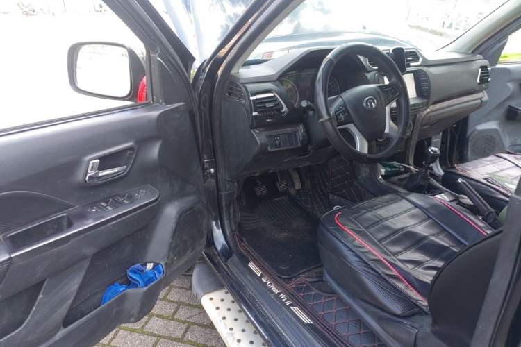 Used Great Wall Wingle 5 2017 2.0T European Version Diesel 4x4 Elite Large Double-Cab GW4D20D Driver Seat