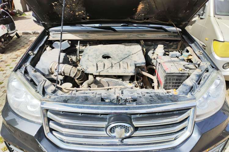 Used Great Wall Wingle 5 2017 2.0T European-Style Diesel 4x4 Ambition Version with Extended Double Cab – GW4D20E Engine Bay