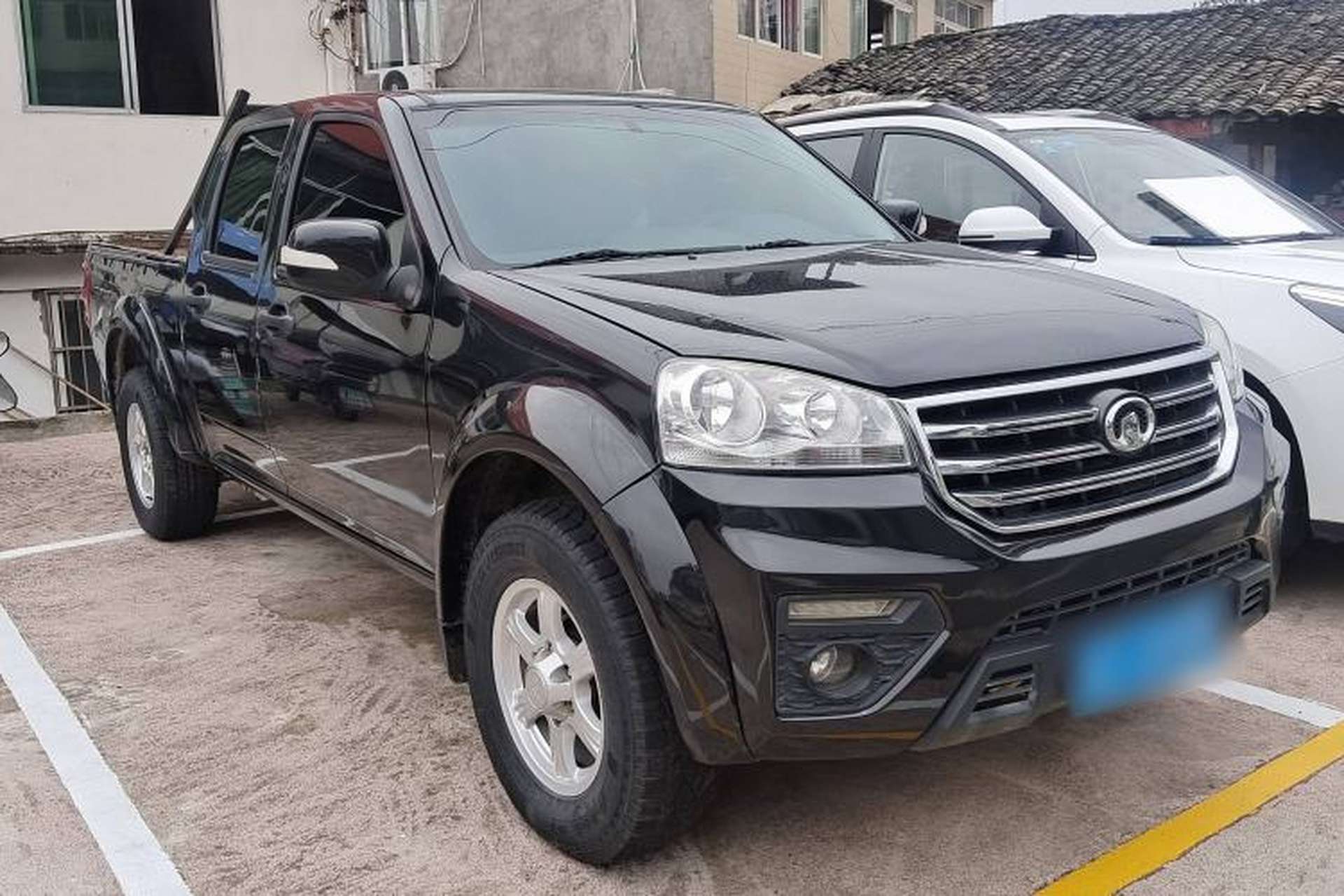 Used Great Wall Wingle 5 2017 2.0T European-Style Diesel 4x4 Ambition Version with Extended Double Cab – GW4D20E Exterior 2