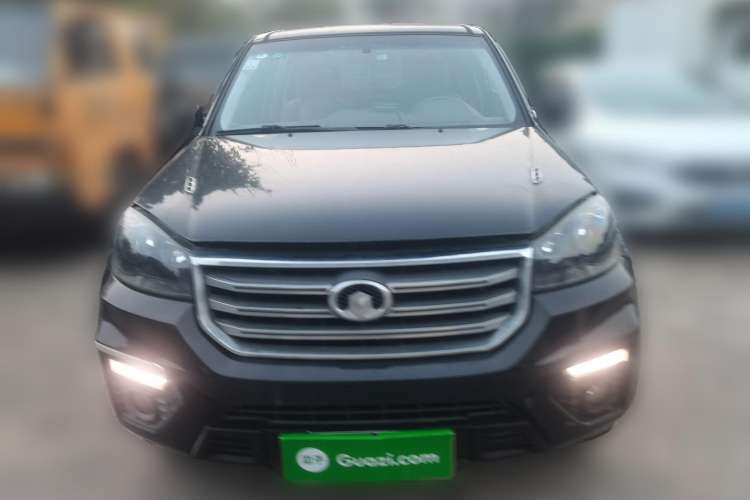 Used Great Wall Wingle 5 2017 2.0T European-spec Diesel Two-Wheel-Drive Entry-Level Big Double-Cab GW4D20D Front