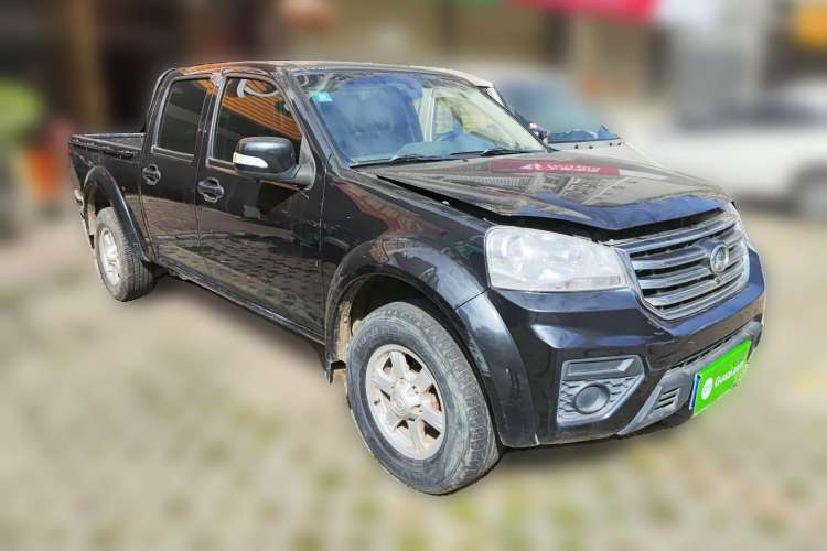 Used Great Wall Wingle 5 2017 2.0T European-Style Diesel 4x4 Ambition Version with Extended Double Cab – GW4D20E Front Right 45 Deg