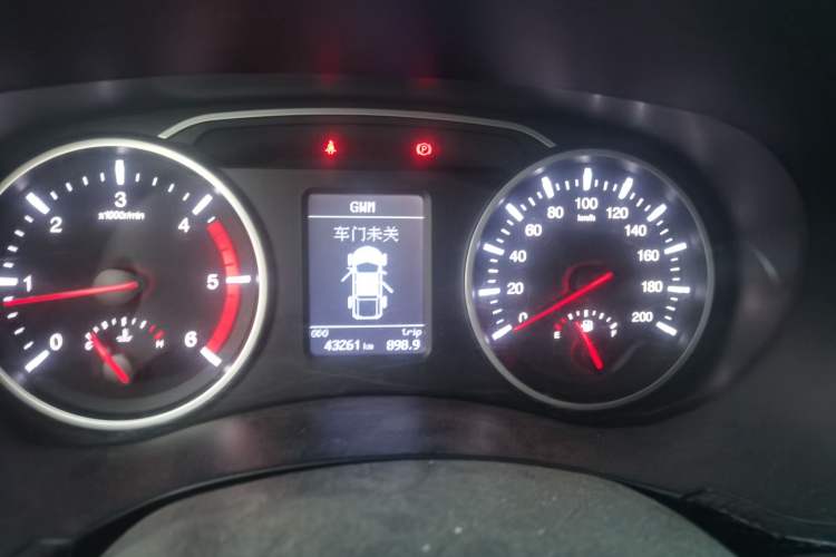Used Great Wall Wingle 5 2017 2.0T European-spec Diesel Two-Wheel-Drive Entry-Level Big Double-Cab GW4D20D Instrument Cluster