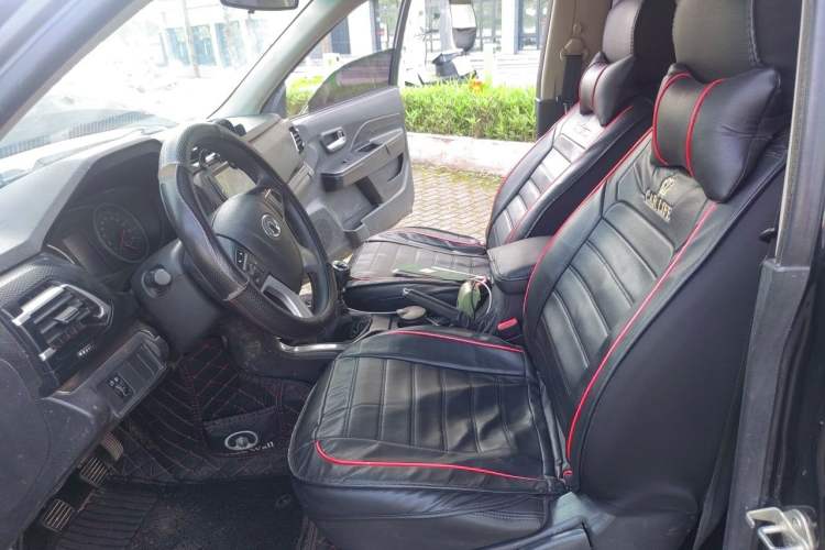 Used Great Wall Wingle 5 2017 2.0T European Version Diesel 4x4 Elite Large Double-Cab GW4D20D Left Front Seat