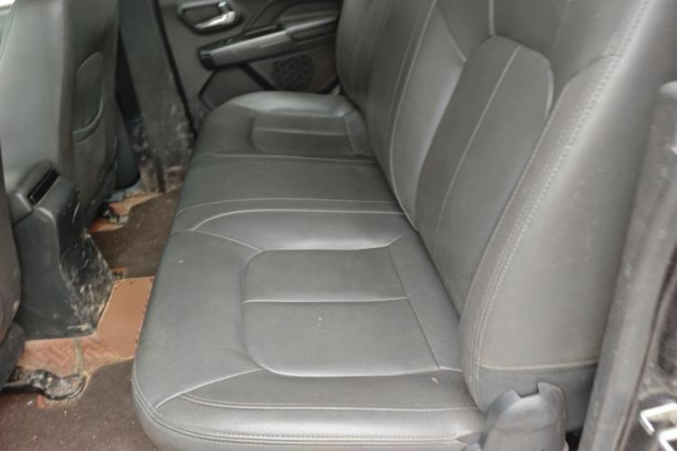 Used Great Wall Wingle 5 2017 2.0T European Version Diesel Two-Wheel Drive Advanced Large Double-Cab GW4D20E Left Rear Seat
