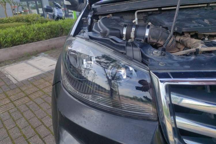 Used Great Wall Wingle 5 2017 2.0T European Version Diesel 4x4 Elite Large Double-Cab GW4D20D Right Front Headlight