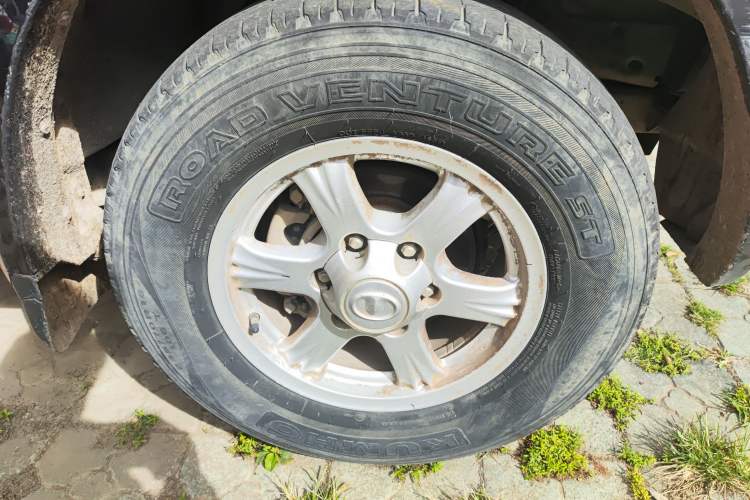 Used Great Wall Wingle 5 2017 2.0T European-Style Diesel 4x4 Ambition Version with Extended Double Cab – GW4D20E Right Front Wheel Hub