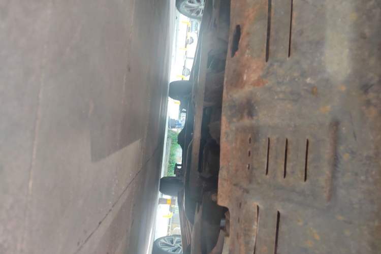 Used Great Wall Wingle 5 2017 2.0T European Version Diesel Two-Wheel Drive Elite Plus Big Double-Cab GW4D20D Chassis Front