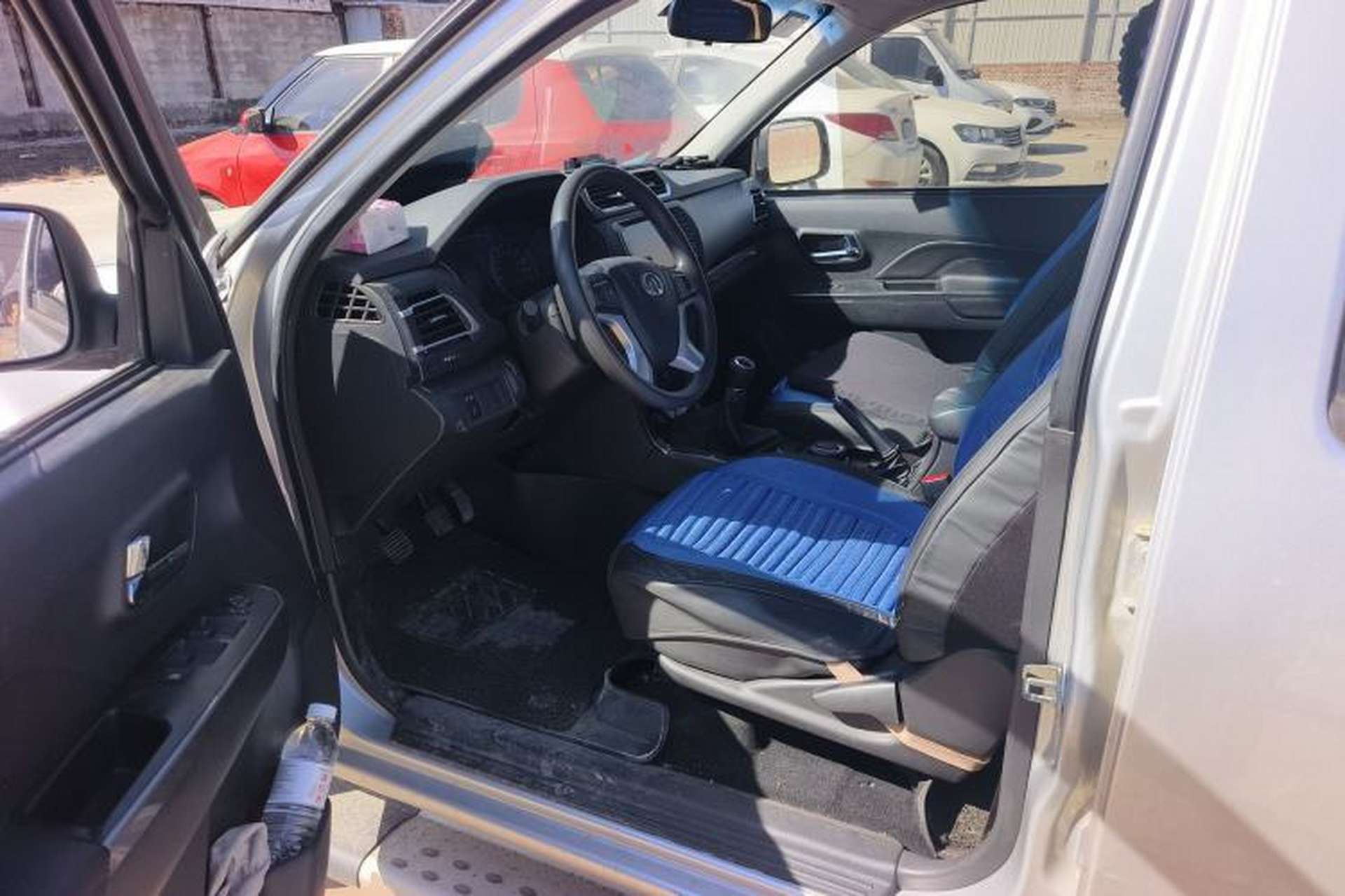 Used Great Wall Wingle 5 2017 2.4L European-spec Gasoline 2WD Elite Model with Big Double Cab – 4G69S4N Driver Seat