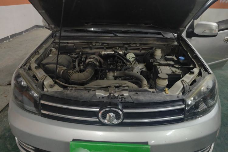 Used Great Wall Wingle 5 2017 2.8T Classic Edition Two-Wheel Drive Big Double-Cab GW2.8TC-2 Engine Bay