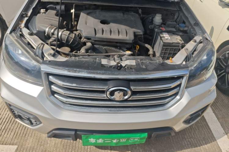 Used Great Wall Wingle 5 2017 2.0T European Version Diesel Two-Wheel Drive Elite Plus Big Double-Cab GW4D20D Engine Bay