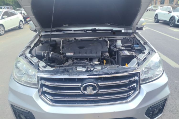 Used Great Wall Wingle 5 2017 2.0T European Version Diesel Two-Wheel Drive Advanced Large Double-Cab GW4D20E Engine Bay