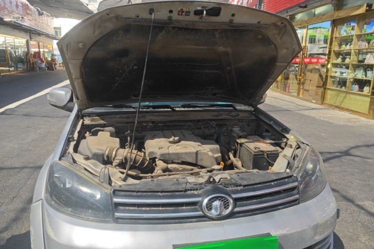 Used Great Wall Wingle 5 2017 2.0T European-Style Diesel Two-Wheel-Drive Elite Version with Large Double Cab – GW4D20B Engine Bay