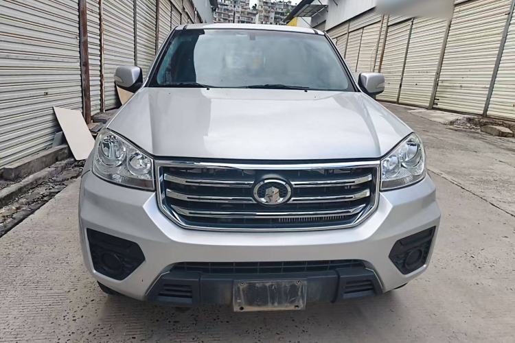 Used Great Wall Wingle 5 2017 2.0T European-Style Diesel 4x4 Ambition Version with Extended Double Cab – GW4D20E Exterior 1