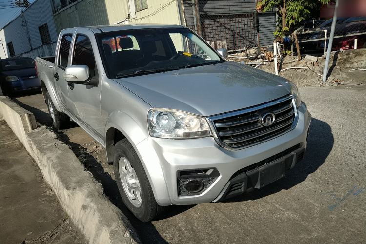 Used Great Wall Wingle 5 2017 2.0T European Version Diesel Two-Wheel Drive Advanced Large Double-Cab GW4D20E Exterior 2