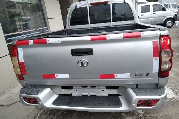 Used Great Wall Wingle 5 2017 2.0T European Version Diesel Two-Wheel Drive Advanced Large Double-Cab GW4D20E Exterior 4
