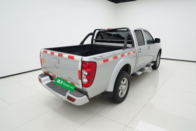 Used Great Wall Wingle 5 2017 2.0T European Version Diesel Two-Wheel Drive Elite Plus Big Double-Cab GW4D20D Exterior 5