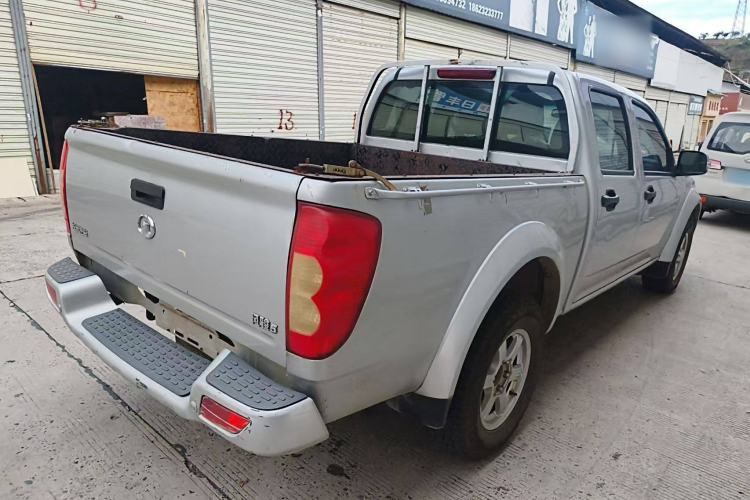 Used Great Wall Wingle 5 2017 2.0T European-Style Diesel 4x4 Ambition Version with Extended Double Cab – GW4D20E Exterior 5