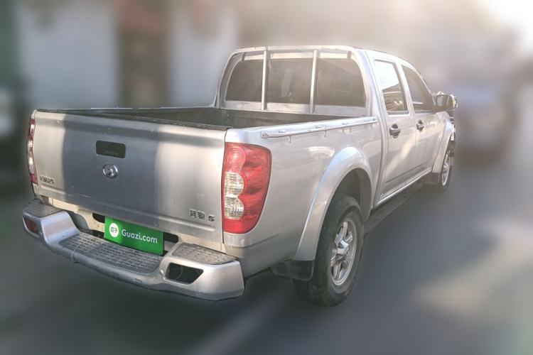 Used Great Wall Wingle 5 2017 2.0T European Version Diesel Two-Wheel Drive Elite Plus Big Double-Cab GW4D20D Exterior 5