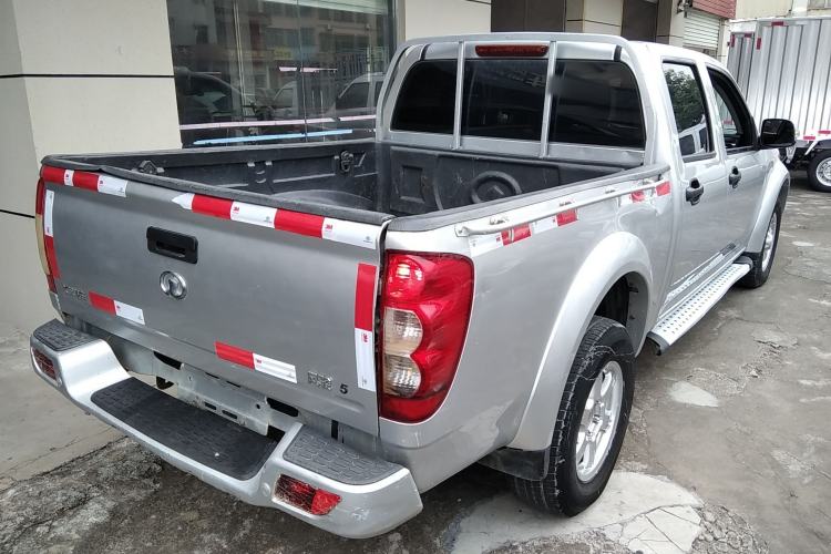 Used Great Wall Wingle 5 2017 2.0T European Version Diesel Two-Wheel Drive Advanced Large Double-Cab GW4D20E Exterior 5