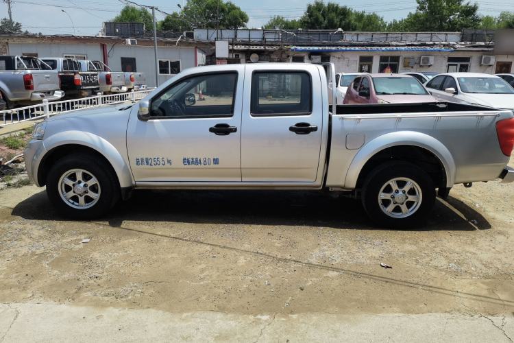 Used Great Wall Wingle 5 2017 2.0T European Version Diesel Two-Wheel Drive Advanced Large Double-Cab GW4D20E Exterior 6