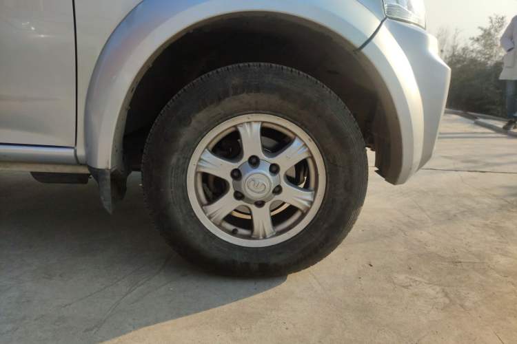 Used Great Wall Wingle 5 2017 2.0T European-spec Diesel Two-Wheel-Drive Entry-Level Big Double-Cab GW4D20D Exterior 7