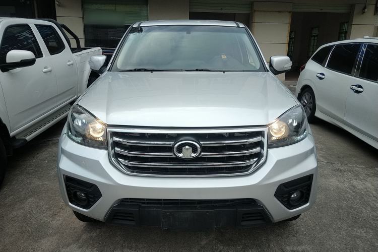 Used Great Wall Wingle 5 2017 2.0T European-Style Diesel Two-Wheel-Drive Elite Version with Large Double Cab – GW4D20B Front