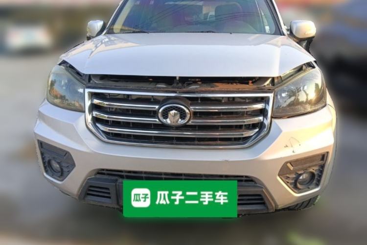 Used Great Wall Wingle 5 2017 2.4L European Version Gasoline Two-Wheel Drive Entry-Level Big Double Cab 4G69S4N Front