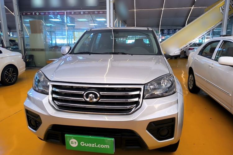 Used Great Wall Wingle 5 2017 2.4L European Version Gasoline Two-Wheel Drive Entry-Level Big Double Cab 4G69S4N Front