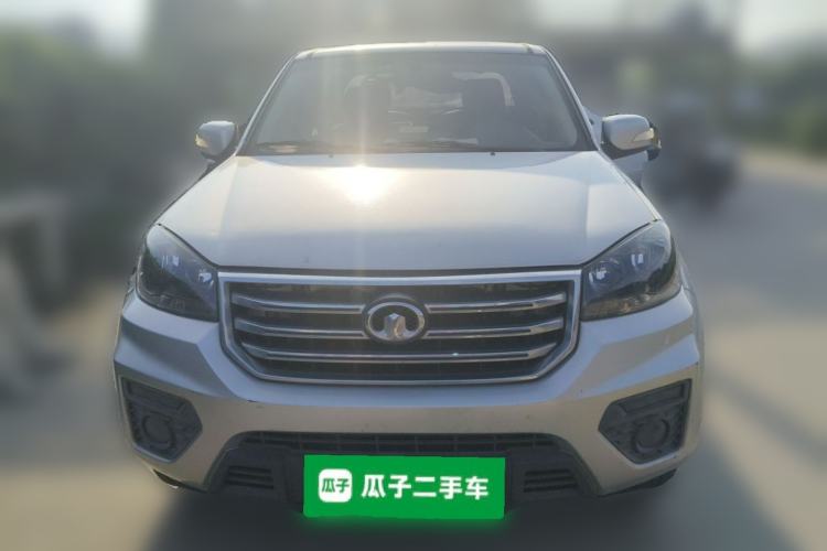 Used Great Wall Wingle 5 2017 2.4L European Version Gasoline Two-Wheel Drive Entry-Level Big Double Cab 4G69S4N Front