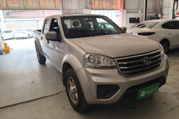 Used Great Wall Wingle 5 2017 2.0T European Version Diesel Two-Wheel Drive Advanced Large Double-Cab GW4D20E Front Right 45 Deg