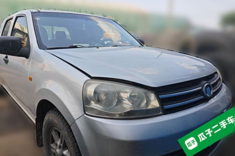 Used Great Wall Wingle 5 2017 2.8T Classic Edition Two-Wheel Drive Big Double-Cab GW2.8TC-2 Front Right 45 Deg