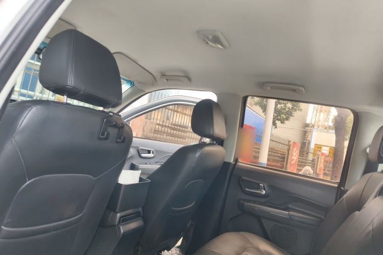 Used Great Wall Wingle 5 2017 2.8T European Version Diesel Two-Wheel Drive Elite Large Double-Cab GW2.8TC Headliner