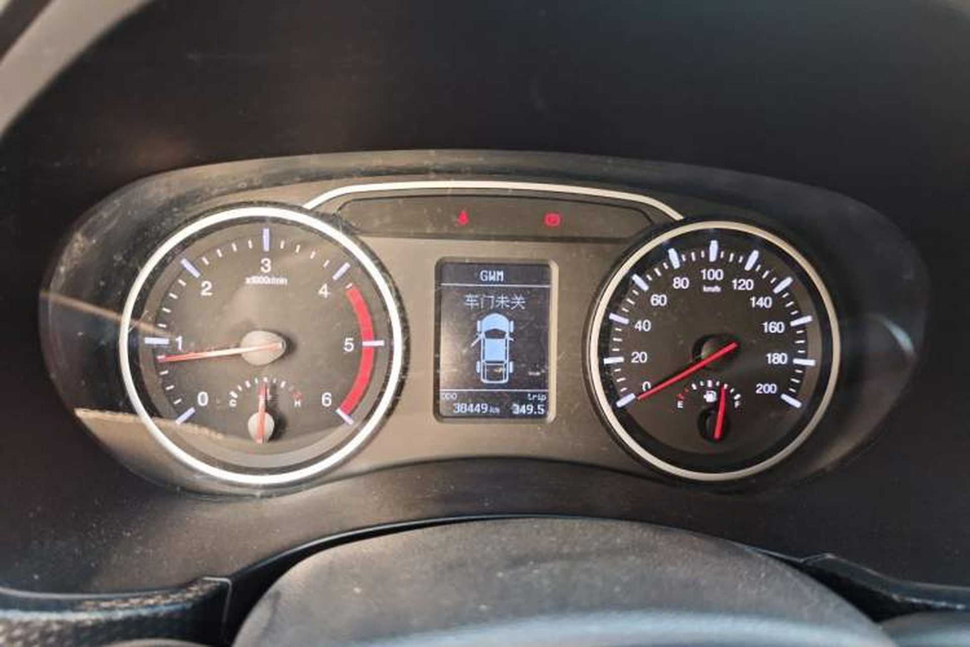 Used Great Wall Wingle 5 2017 2.0T European Version Diesel Two-Wheel Drive Advanced Large Double-Cab GW4D20E Instrument Cluster