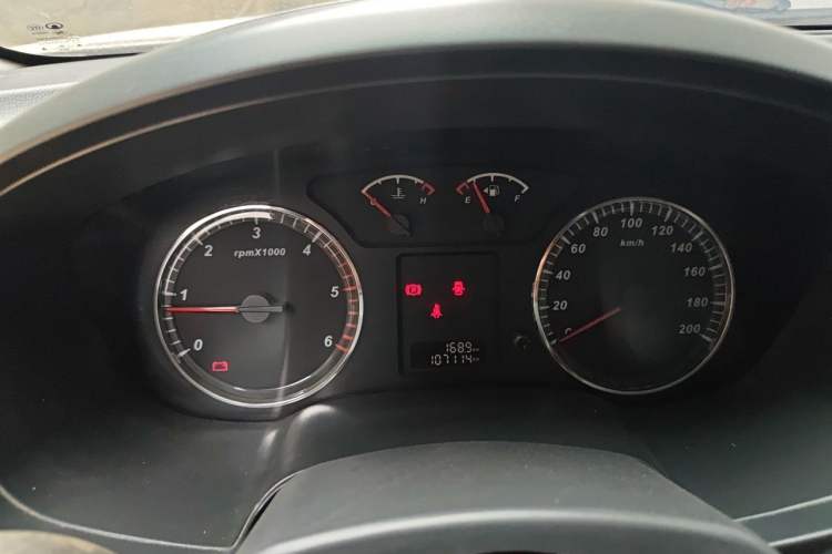 Used Great Wall Wingle 5 2017 2.8T European Version Diesel Two-Wheel Drive Elite Compact Double-Cab GW2.8TC Instrument Cluster