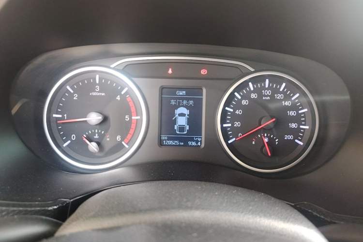 Used Great Wall Wingle 5 2017 2.0T European Version Diesel Two-Wheel Drive Advanced Large Double-Cab GW4D20E Instrument Cluster