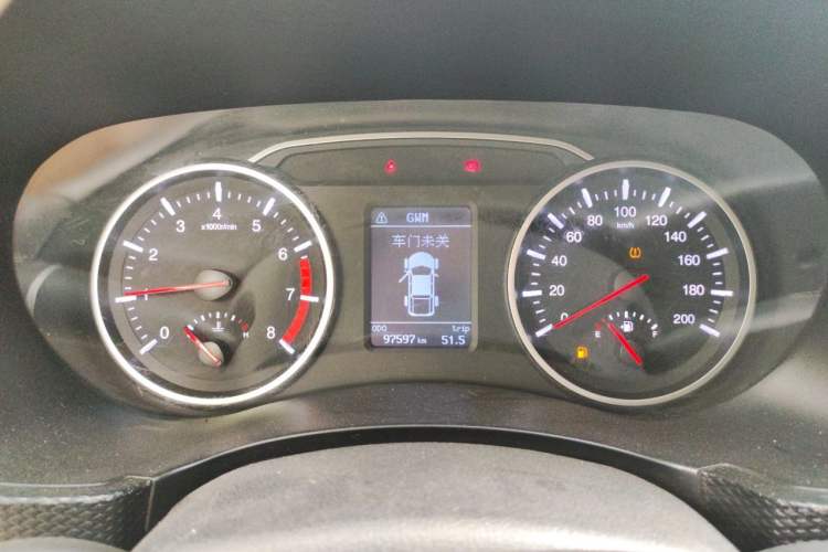 Used Great Wall Wingle 5 2017 2.4L European Version Gasoline Two-Wheel Drive Entry-Level Small Double-Cab 4G69S4N Instrument Cluster