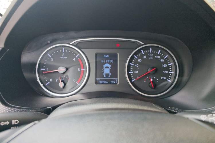 Used Great Wall Wingle 5 2017 2.0T European Version Diesel Two-Wheel Drive Advanced Large Double-Cab GW4D20E Instrument Cluster
