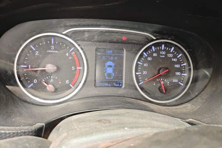 Used Great Wall Wingle 5 2017 2.0T European Version Diesel Two-Wheel Drive Advanced Large Double-Cab GW4D20E Instrument Cluster