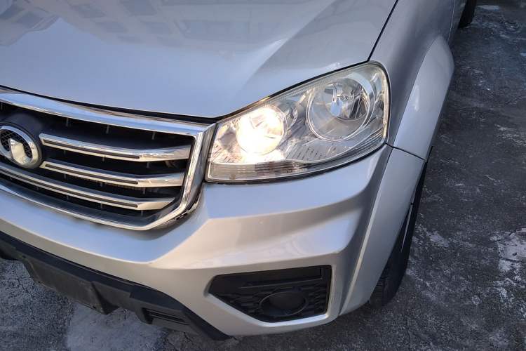 Used Great Wall Wingle 5 2017 2.0T European-spec Diesel Two-Wheel-Drive Entry-Level Big Double-Cab GW4D20D Left Front Headlight