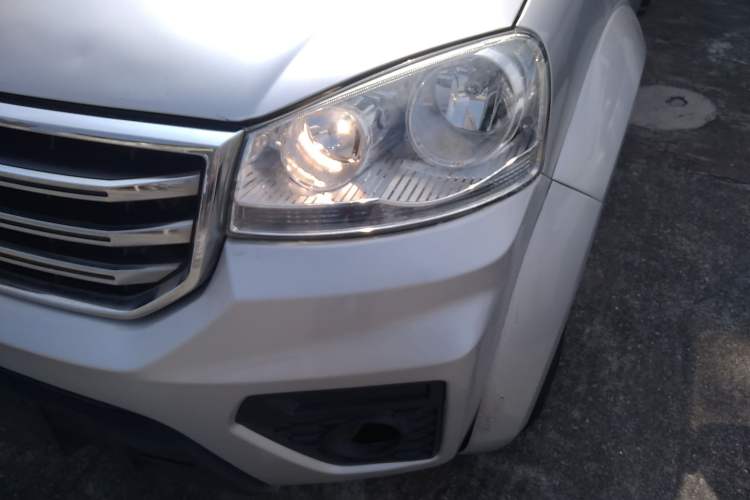 Used Great Wall Wingle 5 2017 2.0T European Version Diesel Two-Wheel Drive Advanced Large Double-Cab GW4D20E Left Front Headlight